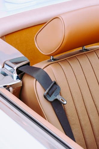 Autofurnish 5D Premium Custom Fitted Car Seat Cover for Mahindra E6 2025